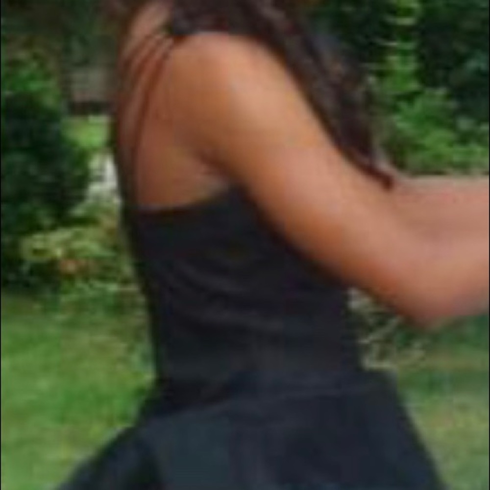 Dress - Picture 7 of 7